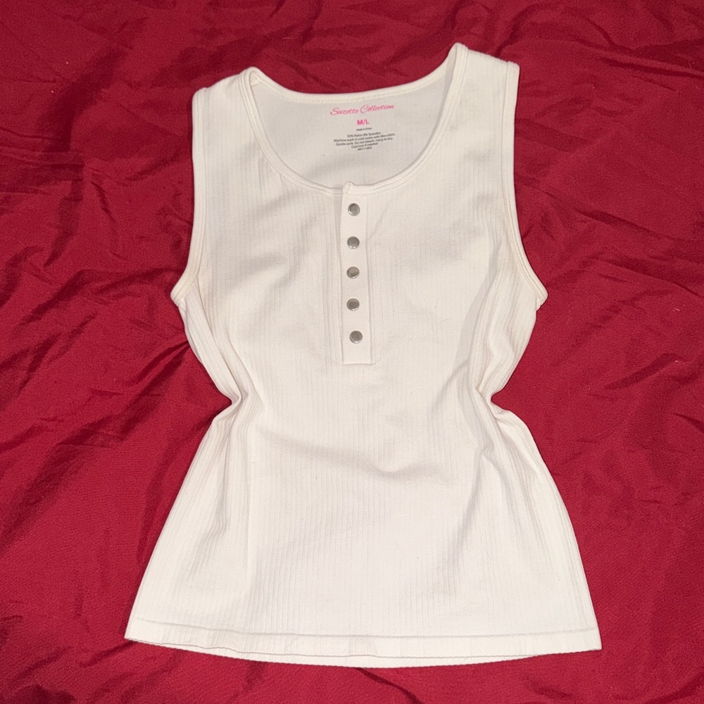 Suzette Collection White Ribbed Tank Top (M/L)